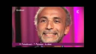 Tariq Ramadan discrédite Alain Finkielkraut en 2 minutes [upl. by Pelagia829]