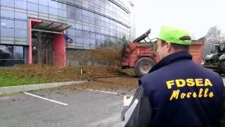 Colère des agriculteurs à Metz [upl. by Nelia]