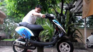 Bombies Piaggio Zip SP [upl. by Tedric]