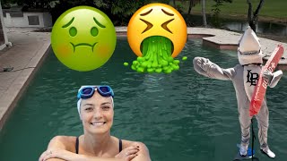 How do you fix a green pool fast swimmingpool pool 🤢😮 [upl. by Wolram]