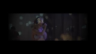 Ariana Grande  Right There Live from London ft Big Sean [upl. by Valorie]