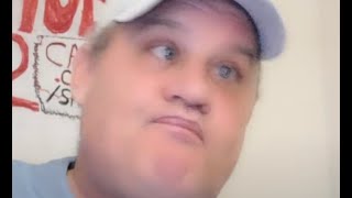 Shoenice Eats Paper to Argue w thegoblinnn Gains Hundreds of New Haters After Botching a Podcast [upl. by Navi]