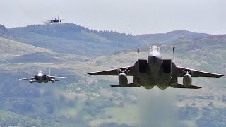 The Amazing sight of 4 USAF F15c Flying straight at you [upl. by Molli]