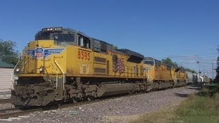 UP 8595 SD70ACe Approaches Wayside Horn In Elburn IL [upl. by Dira235]