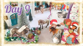 Schleich 2021 Horse Club amp Farm World Advent Calendar Unboxing  Day 9  Schleich Christmas [upl. by Kaczer]