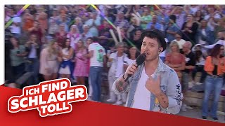 Max Weidner  Herzilein Die große Schlagerstrandparty 2022 [upl. by Hadeehuat929]