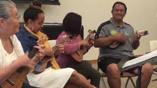 Uhwo beginning ukulele Aloha ia o Waianae [upl. by Dis820]