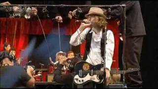 Beck live  V Festival 2006 Part 3 [upl. by Eneles]