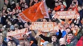 AMAZING BLACKPOOL FC FANS SING THEIR HEARTS OUT AT THEIR HISTORIC HOMECOMING  BLACKPOOL ARE BACK [upl. by Bronny]