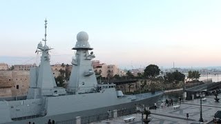 Nave Andrea Doria attraversa per la prima volta il canale navigabile di Taranto [upl. by Erreit632]