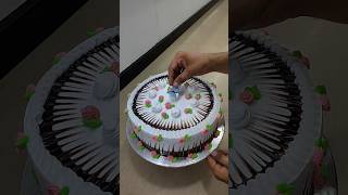 Beautiful new decorate cake cake cakedecorating cakedesign happynewyearcakedesign2024 [upl. by Dayir]