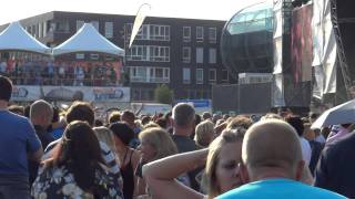 Rowwen Heze  Bestel Maar Breda Live 2011 [upl. by Ninaj]