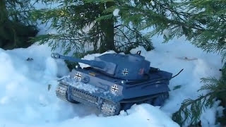 Heng Long Tiger 1 tank in snow [upl. by Claudius409]