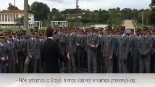 BOLSONARO É RECEPCIONADO POR ASPIRANTES DA AMAN NOV2014 [upl. by Anagnos]