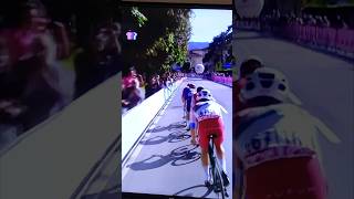 Giro dItalia 2024 Stage 5 Finish giroditalia2024 [upl. by Travis]