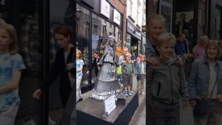 Living Statues Festival Breda 2024 🎵 Muziek  De Oorzaak  Edeljuweel [upl. by Adnauqal440]