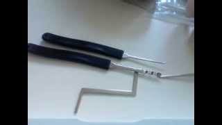 Lockpicking  les outils de crochetage de serrure [upl. by Gonnella955]