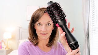 EASIEST BLOWOUT EVER REVLON ONE STEP HAIR DRYER AND STYLER REVIEW  DEMO [upl. by Atoiganap]