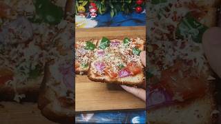 Bread pizza recipe shortstrending viralbreadpizza [upl. by Sorel756]