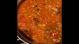 LEARN HOW TO MAKE MY MEATHEAD CHILI to make those gains [upl. by Yreffej]