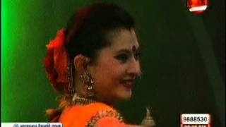 Ebar Pujoy Chai amar benaroshee saree performed by Labonno amp Nipu [upl. by Nessy]