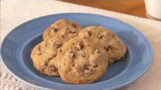 Ultimate Chocolate Chip Cookies [upl. by Darius]