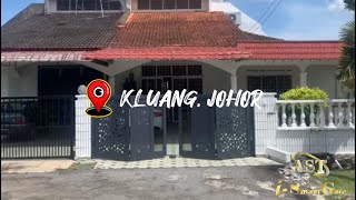 Installation trackless folding gate at Kluangjohor [upl. by Osicran]