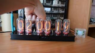 IN18 Nixie Clock brief review [upl. by Natrav]