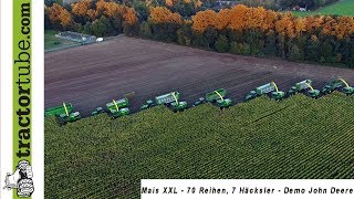 70 Reihen Mais XXXL  7 John Deere Häcksler auf einem Feld  Demo 2018 John Deere Neuheiten [upl. by Colene]