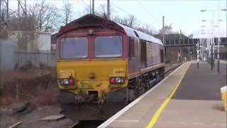 Trains at Biggleswade 050318 [upl. by Wallache124]