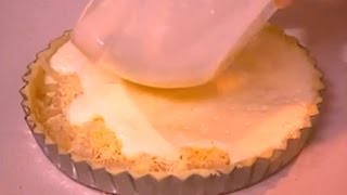 Choumicha amp LOeuf Marocain  Tarte à loignon et aux œufs Ep 44  شميشة  طرطة بالبصل [upl. by Bonnibelle905]