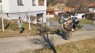 Beta rr 300 wheelie [upl. by Secrest910]