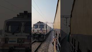 22581 Ballia New Delhi Superfast Express Overtaking EMU Train at Sasni [upl. by Vashti]