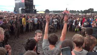 Mud Mosh Pit  OffSpring  Live At Reading Festival 2011 [upl. by Alac]