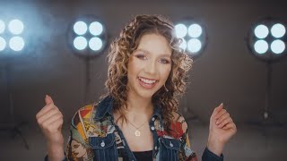 KAJA GNIECIOSZEK  Głowa do góry Official Video [upl. by Aeriela]