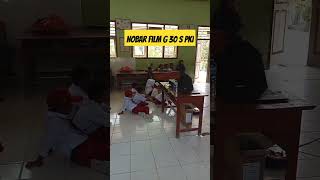 Nobar film G 30 S PKI [upl. by Roter]