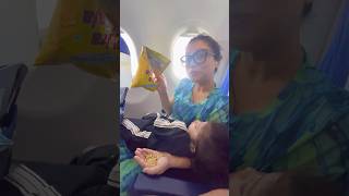 Flight mai vi itna sara khane leke gayi itni bhukkad hu mai🤭😂 shorts minivlog dailyvlog [upl. by Nyllek7]