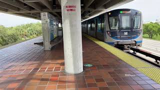 Metrorail Metro in Miami Florida USA 2021 4K60p [upl. by Hamas]