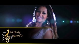 Nathaly Silvana  Regalame un momento  Video Oficial [upl. by Sucerdor]