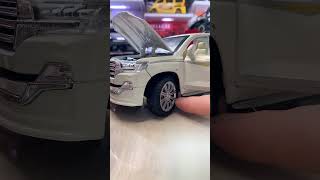 124 metal Toyota Land Cruiser V8 model with lights and sounds [upl. by Noreik]