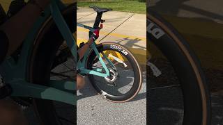 What do you think about the Canyon Aeroad CF SLX 8 Di2 2024 version Details in description below [upl. by Meave]