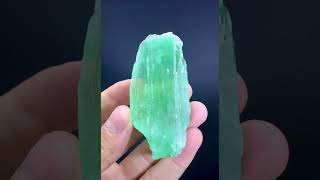 Green Hiddenite Kunzite Crystal 77Gm Size 74x36x15mm Origin Skardu Pakistan kunzite [upl. by Atlante]