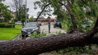 Residentes de Houston muestran cómo los afectó el huracán Beryl [upl. by Acinaj446]