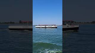 Mit dem Schiff von Punta Sabbioni nach Burano fahren [upl. by Kelula]