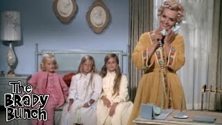 Meet the Bradys in the Opening Scene of The Brady Bunch Pilot [upl. by Nelsen434]