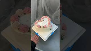 Cake Decorating 🎂 cake cakerecipe cakedesign Shorts youtubeshorts subscribevirallikeyoutube [upl. by Pooley]