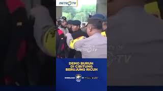 Ribuan Buruh Tutup Akses Tol Cibitung SHORTS [upl. by Ayik]