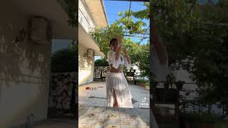 Ines bvc danse une danse traditionnelle albanaise albanie 🇦🇱 kosovo [upl. by Jaime]