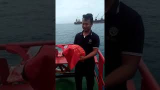 Jaket Kulit Domba di Tengah Laut [upl. by Lehacim]