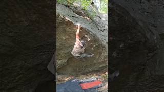 Fading Light V7  Holy Boulders  Southern Illinois IL bouldering rockclimbing soill v7 [upl. by Guttery790]